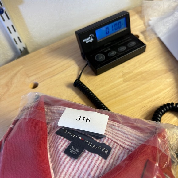 Tommy Hilfiger Men's Red Striped Polo Shirt Utah Utes Logo XL - Picture 9 of 9